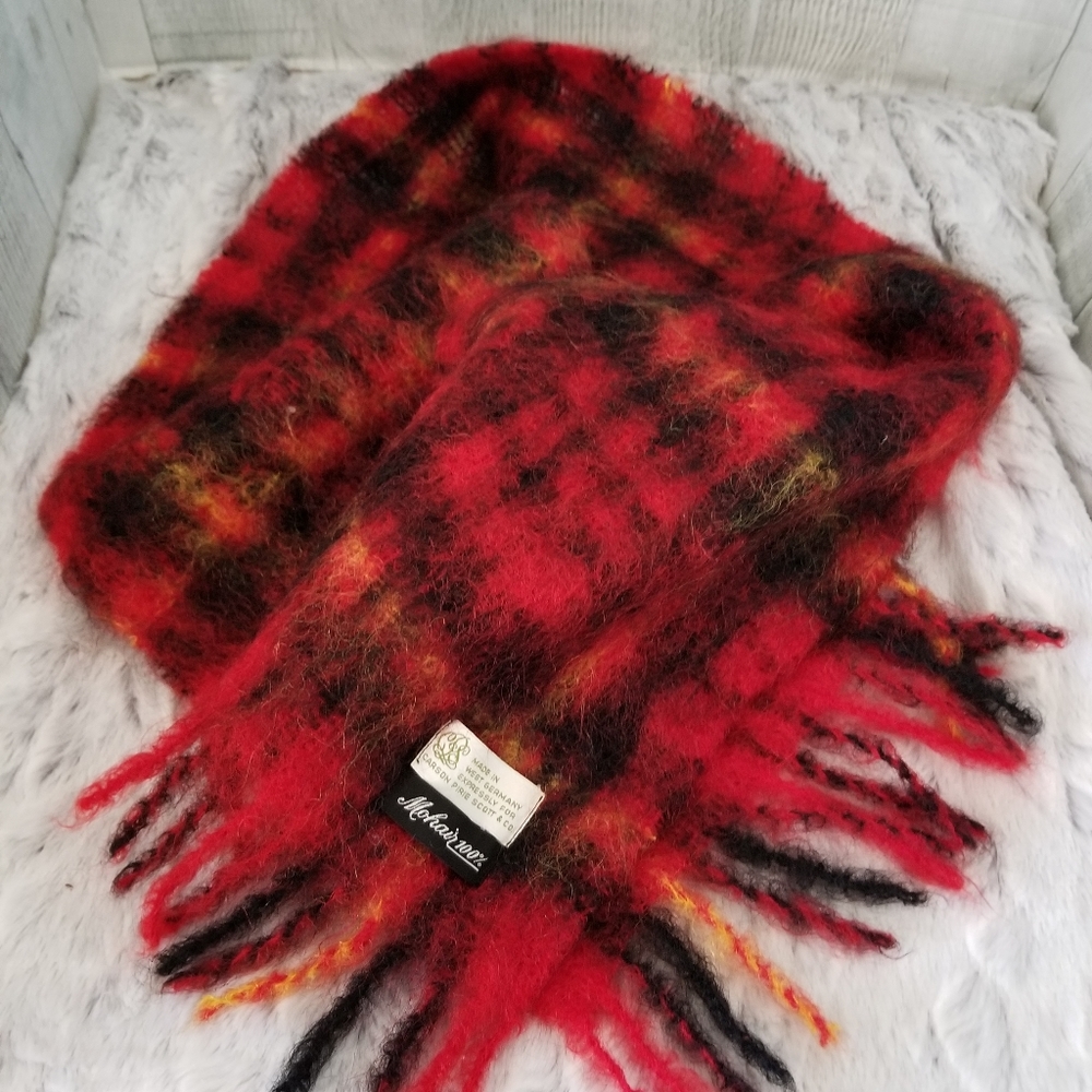 Carson Pirie Scott  Mohair Red Black Plaid Fringe End 48" Rectange W Germany
